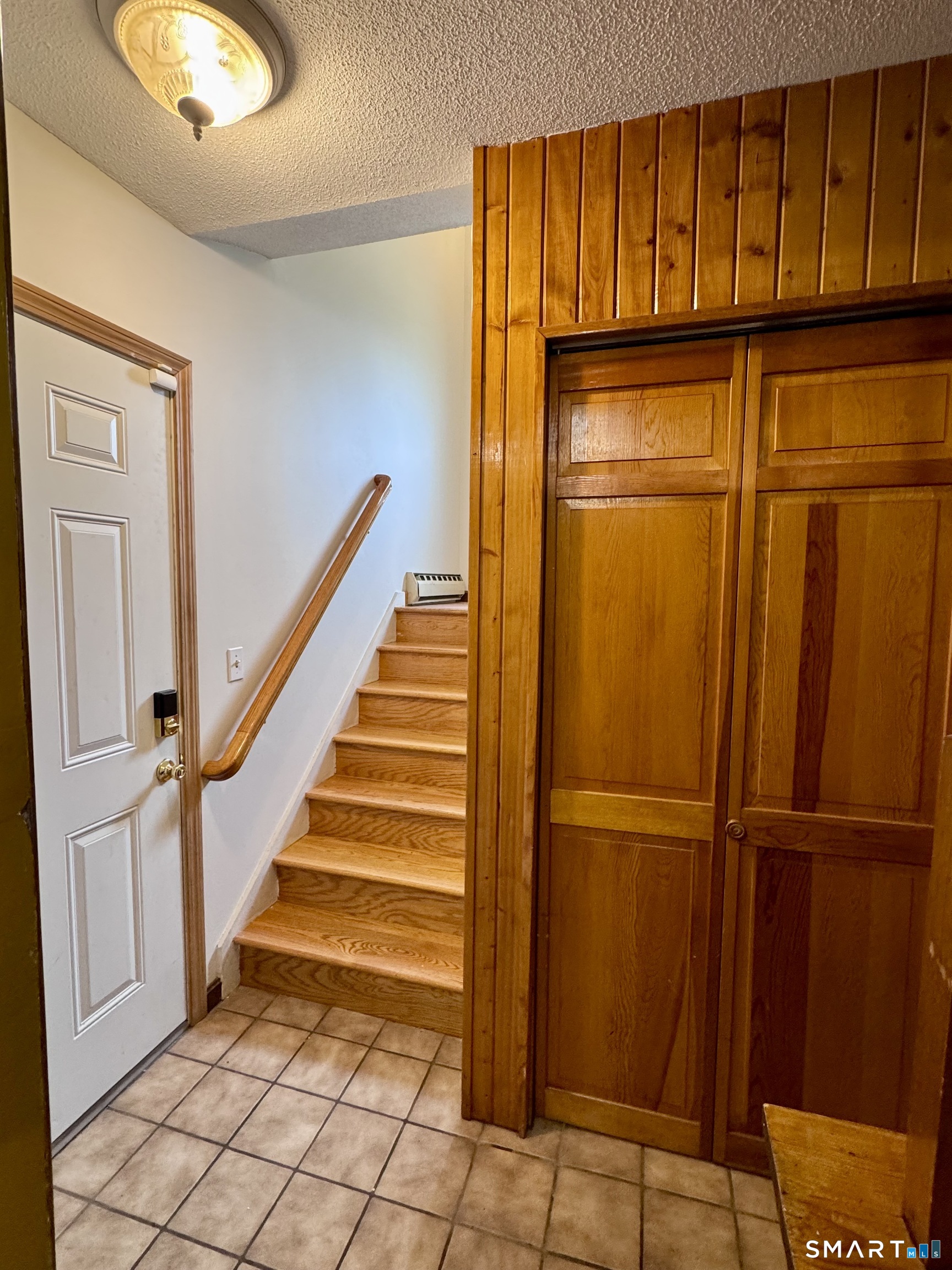 24 Middle Road Enfield, CT 06082 - Photo 24 of 38