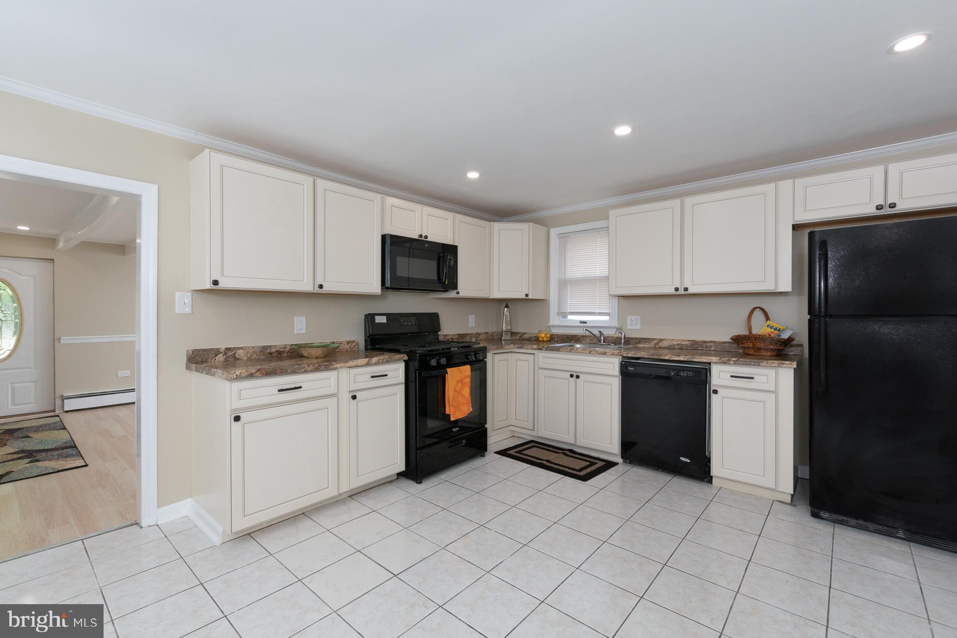 7 West Upper Ferry Road Trenton, NJ 08628 - Photo 13 of 25