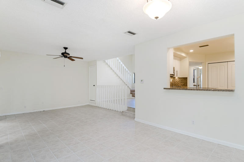 363 West Camino Real, Unit 4 Boca Raton, FL 33432 - Photo 14 of 37 363 W Camino Real #4 - 10