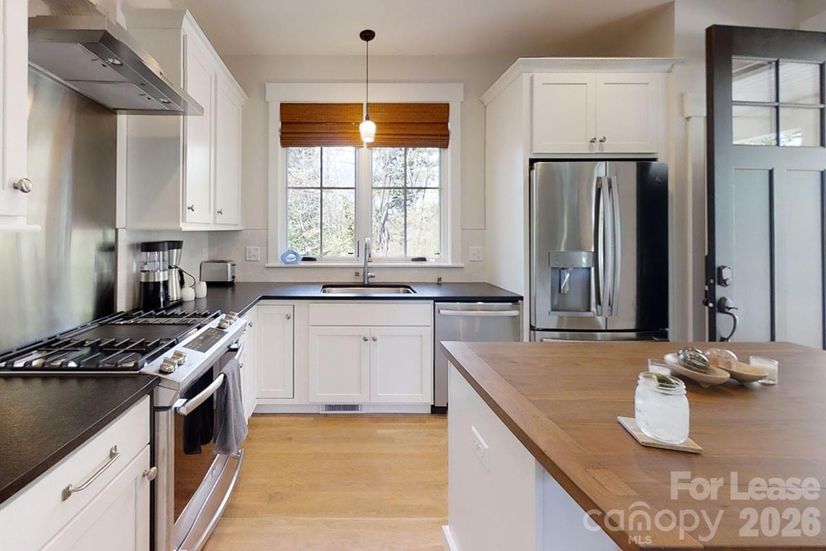 91 Belleair Road Asheville, NC 28806 - Photo 2 of 19