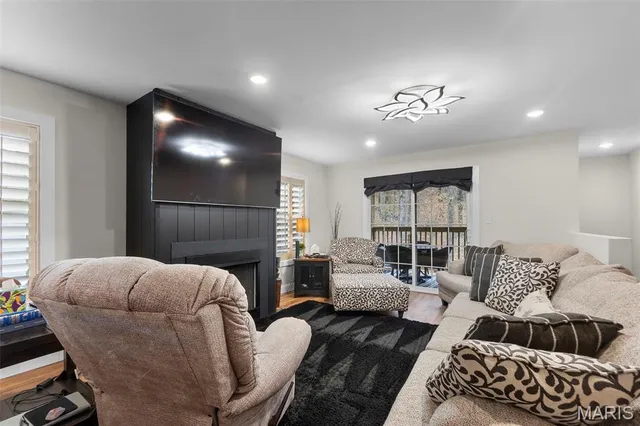 $399,900 | 5411 Flatrock Trace, Jackson, MO 63755