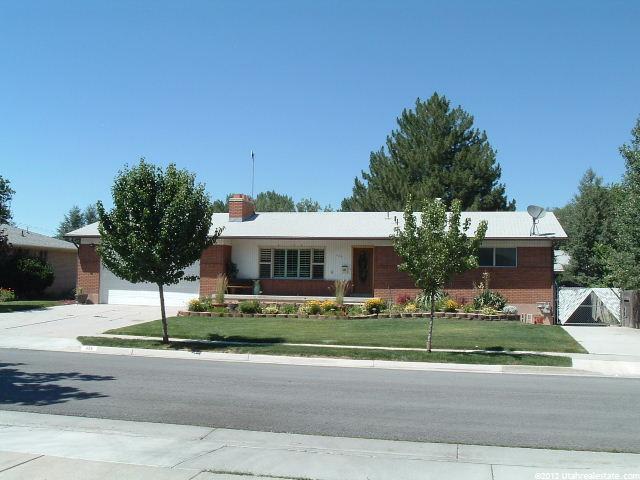 425 East Meadow Road Murray, UT 84107 - Photo 1 of 1 Front View