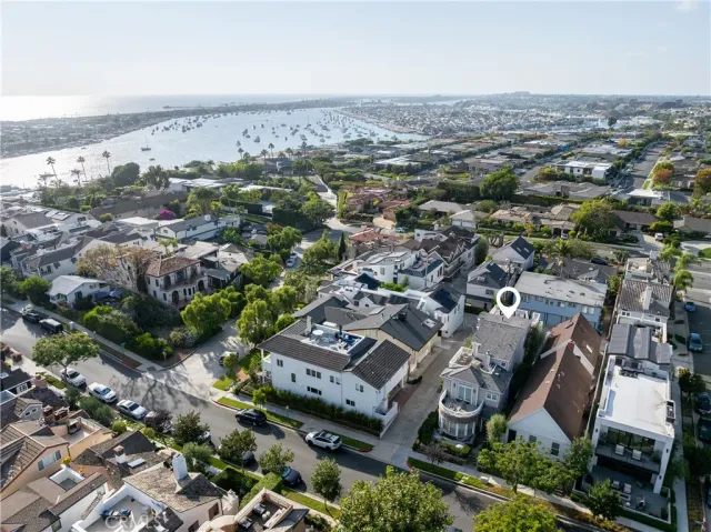 $2,695,000 | 433 Acacia Avenue, Corona del Mar, CA 92625