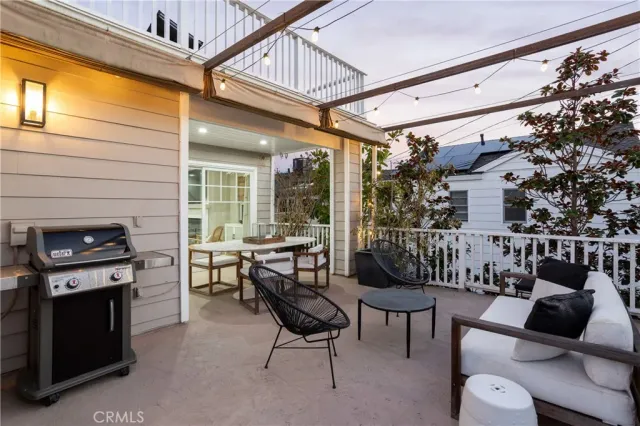 $2,695,000 | 433 Acacia Avenue, Corona del Mar, CA 92625