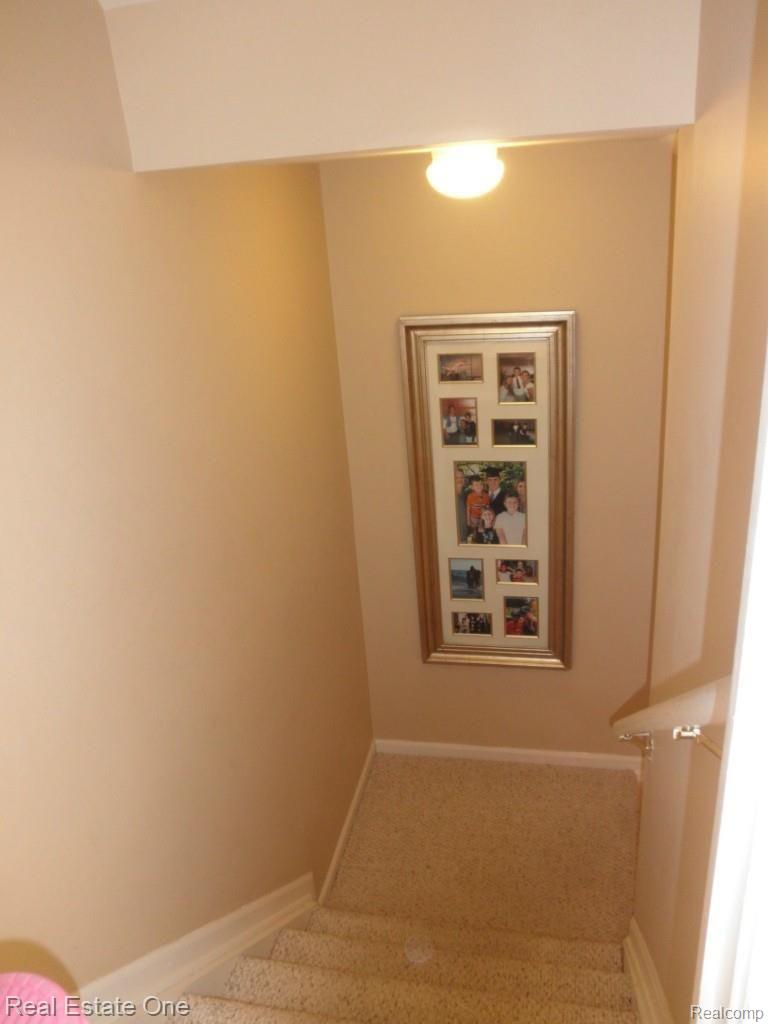 856 Deer Run Lake Road Holly, MI 48442 - Photo 25 of 34 Steps to finished basement