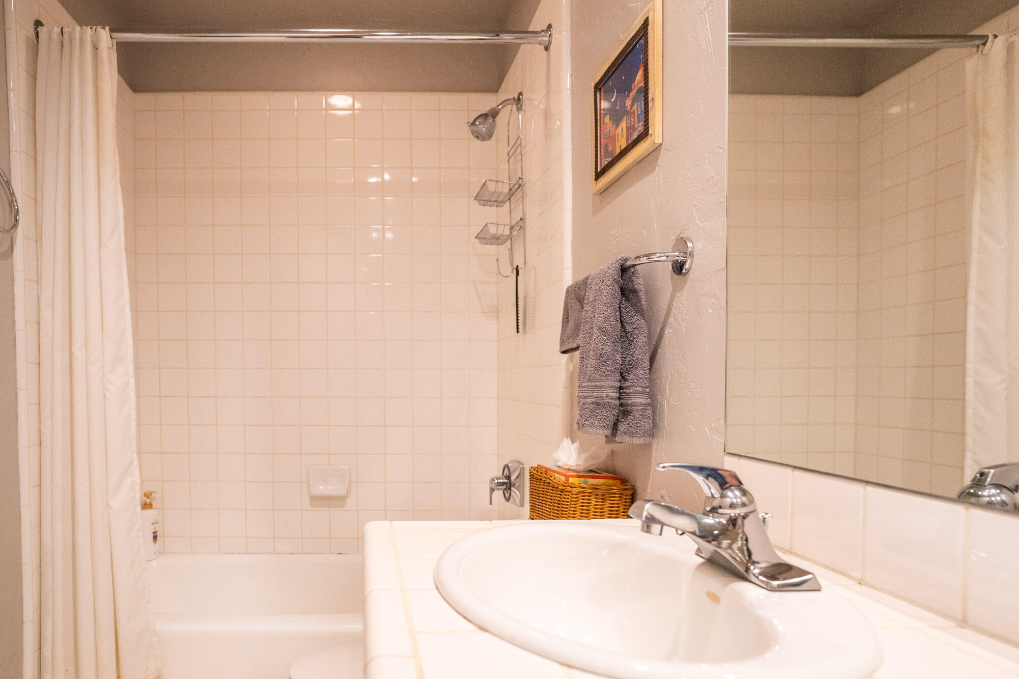 208 Georginia Drive, Unit B Ketchum, ID 83340 - Photo 26 of 41 Upstairs Guest Batrhoom 2