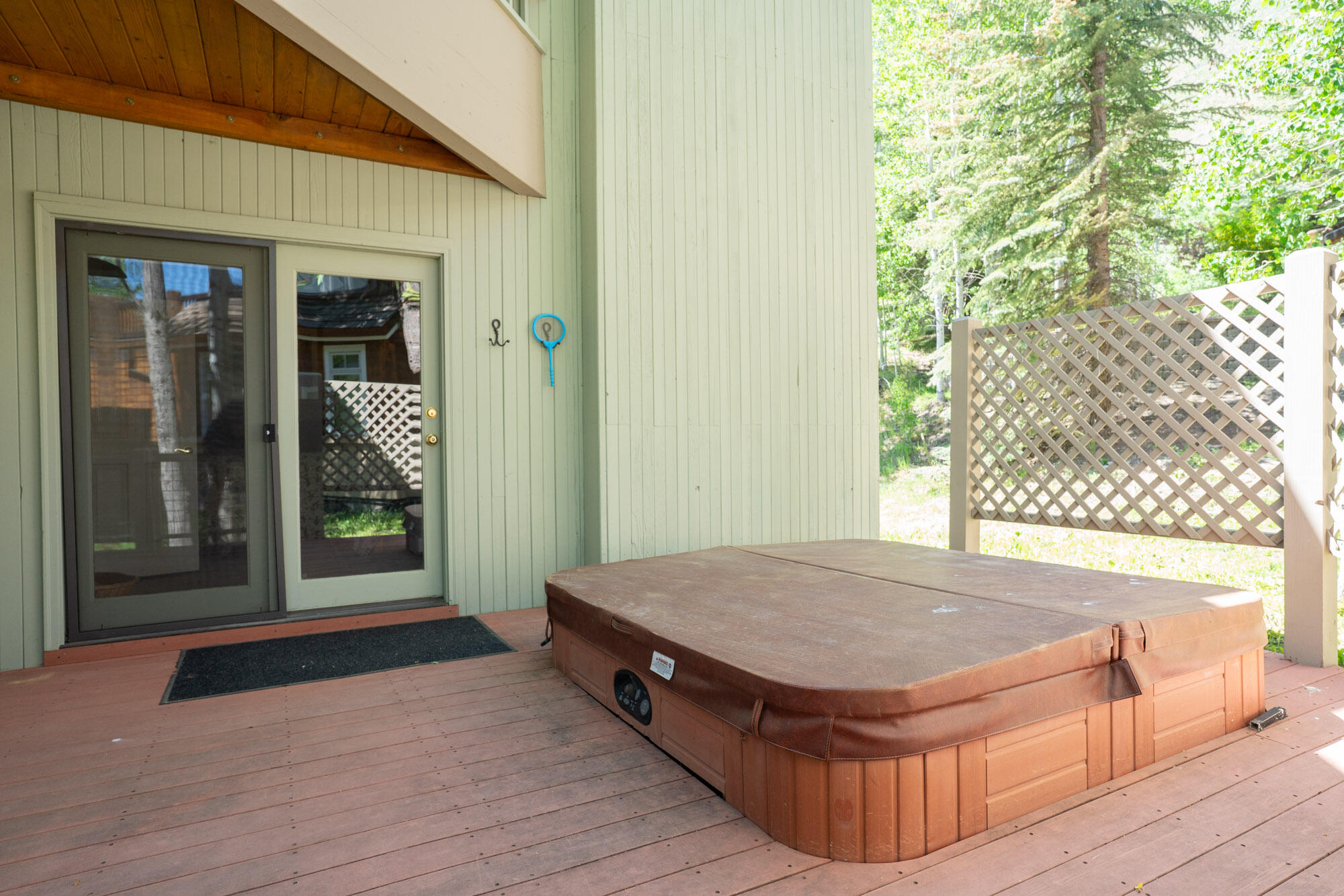 208 Georginia Drive, Unit B Ketchum, ID 83340 - Photo 33 of 41 Hot Tub