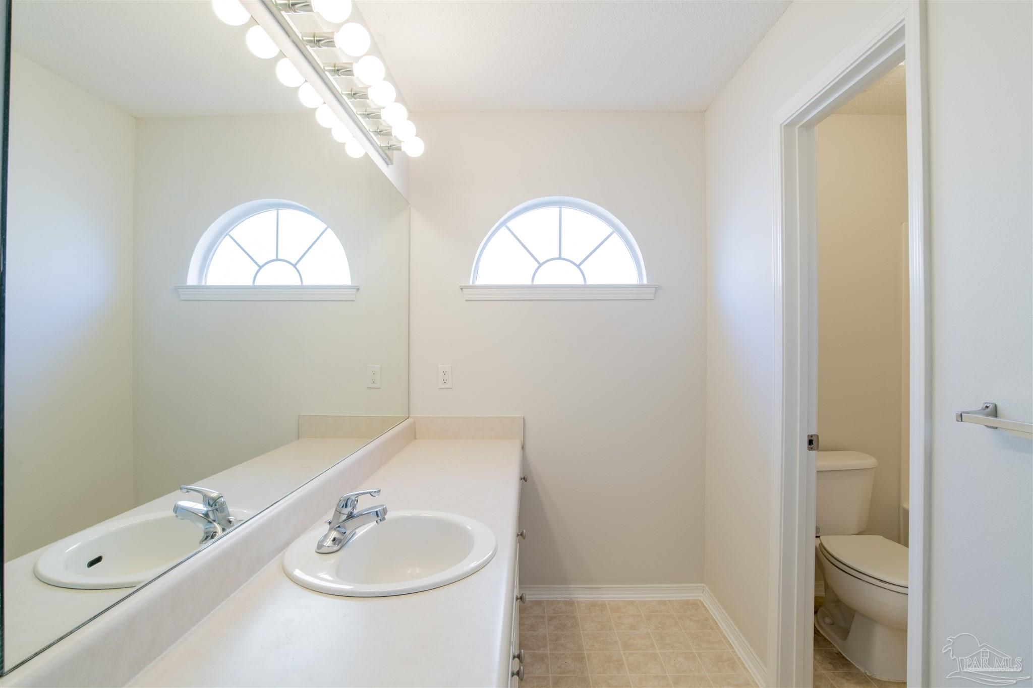 601 Hanley Downs Drive Cantonment, FL 32533 - Photo 17 of 27