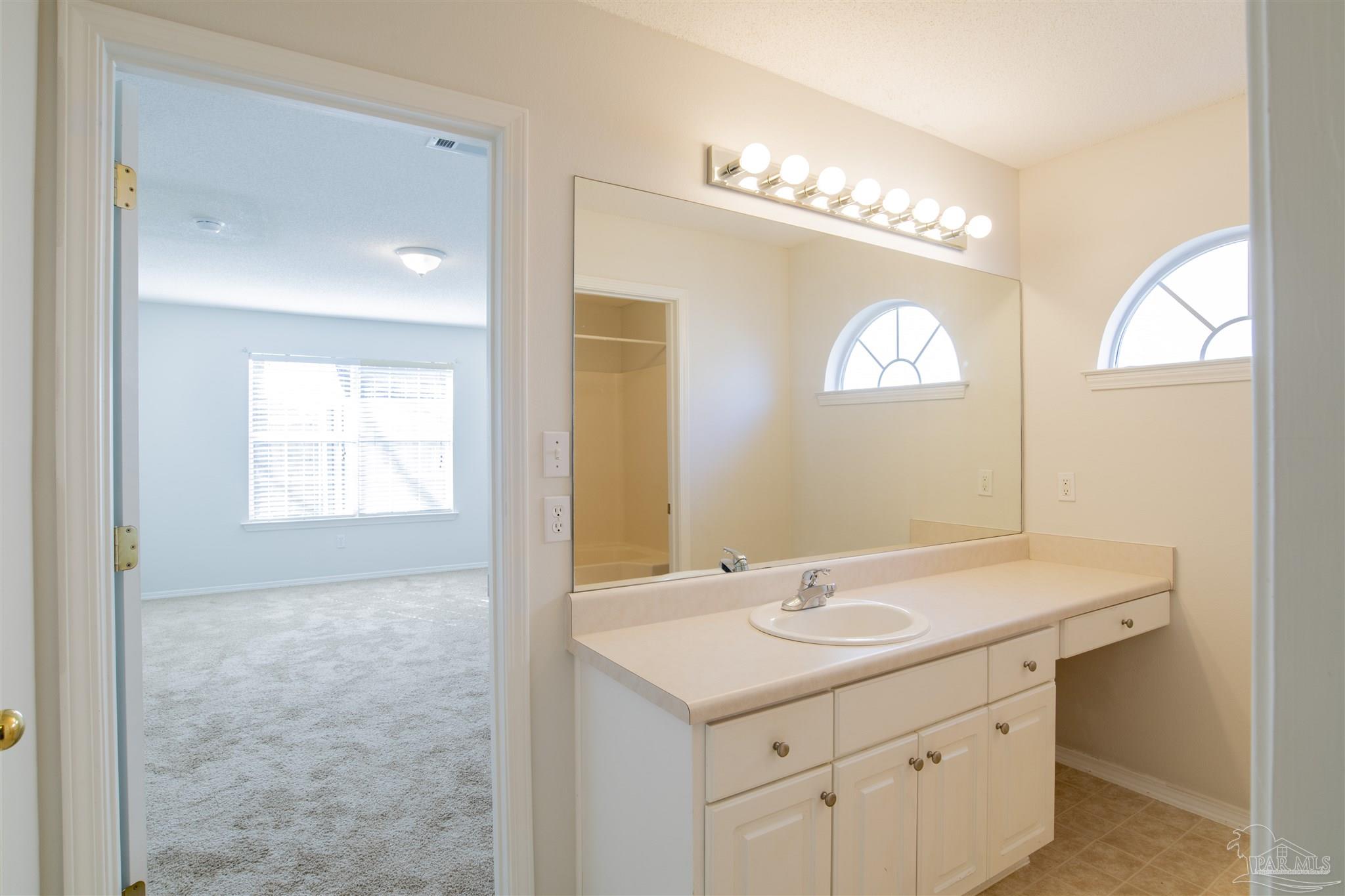 601 Hanley Downs Drive Cantonment, FL 32533 - Photo 18 of 27