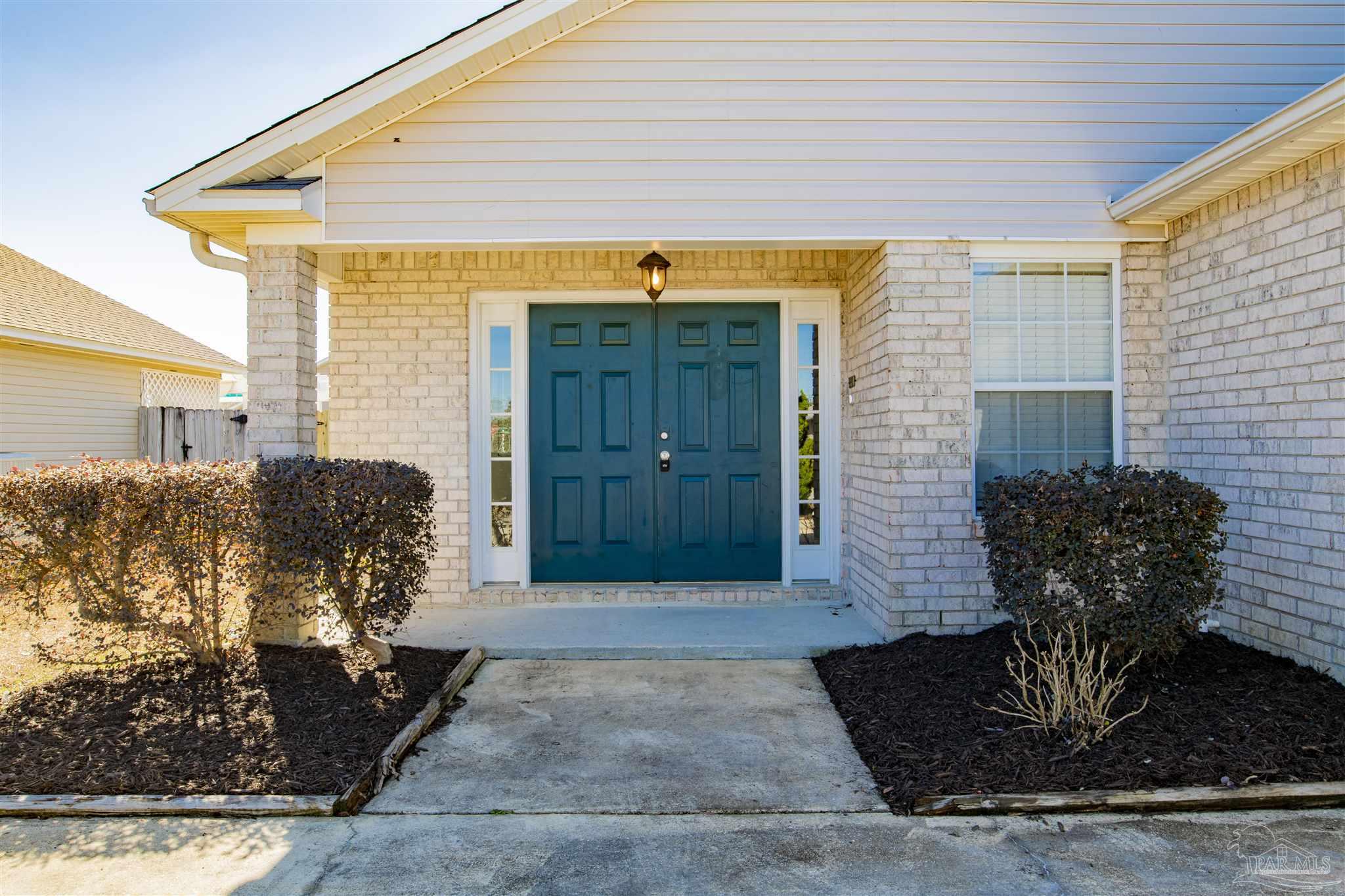 601 Hanley Downs Drive Cantonment, FL 32533 - Photo 4 of 27