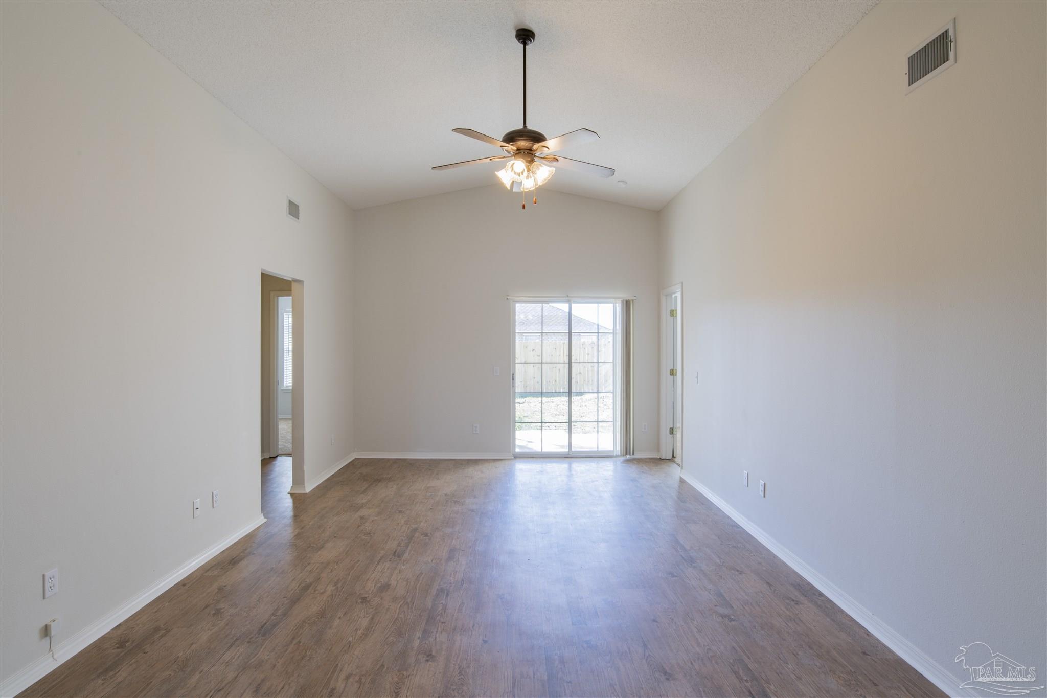 601 Hanley Downs Drive Cantonment, FL 32533 - Photo 7 of 27