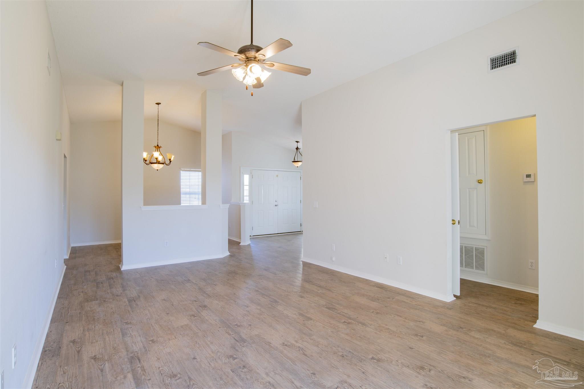 601 Hanley Downs Drive Cantonment, FL 32533 - Photo 8 of 27