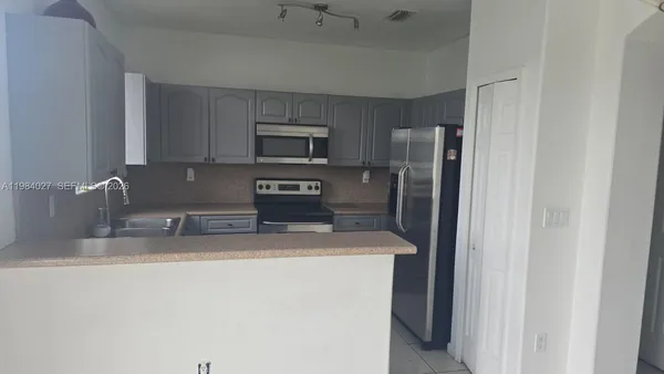 $2,200 | 2763 Southeast 15th Road, Unit 97, Homestead, FL 33035