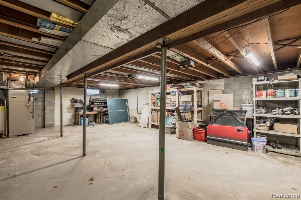 5368 Lapeer Road Burton, MI 48509 - Photo 33 of 39 Gallery Image 33