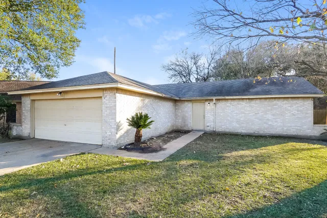 $1,615 | 7622 Millbrae Lane, Houston, TX 77041