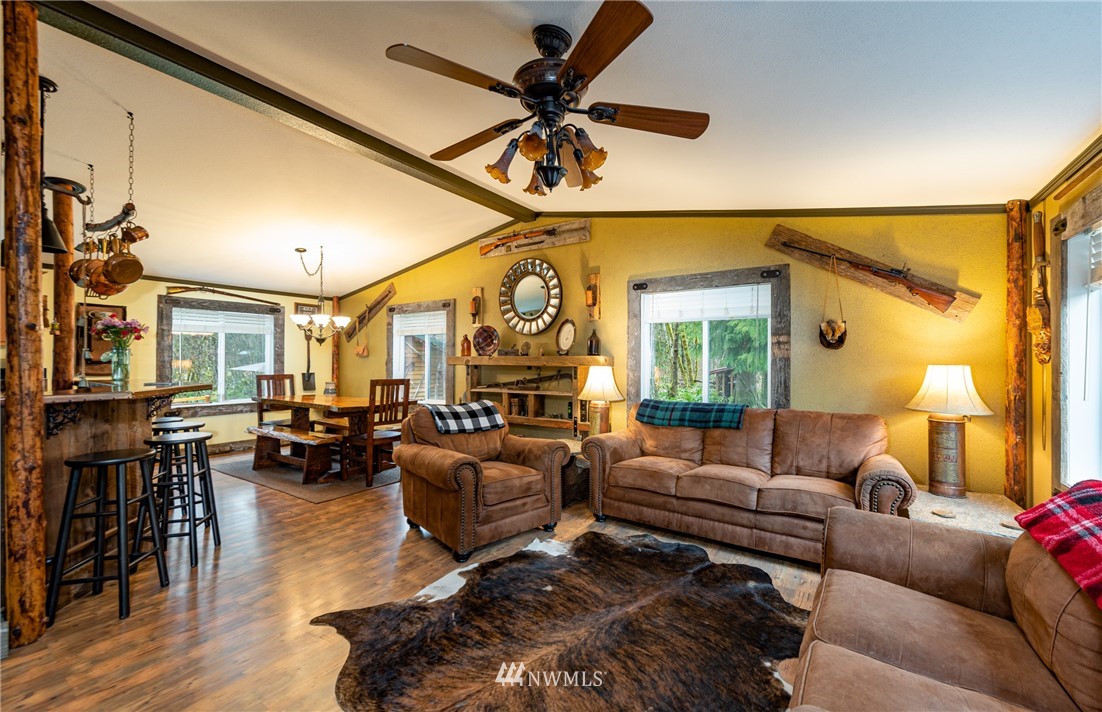 7635 Casey Road Maple Falls, WA 98266 - Photo 3 of 35 Gallery Image 3