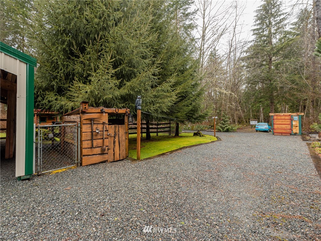 7635 Casey Road Maple Falls, WA 98266 - Photo 26 of 35 Gallery Image 26