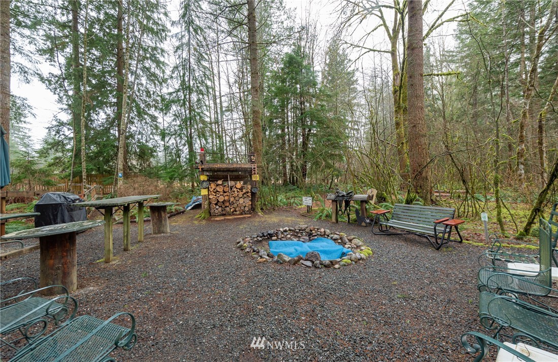 7635 Casey Road Maple Falls, WA 98266 - Photo 28 of 35 Gallery Image 28