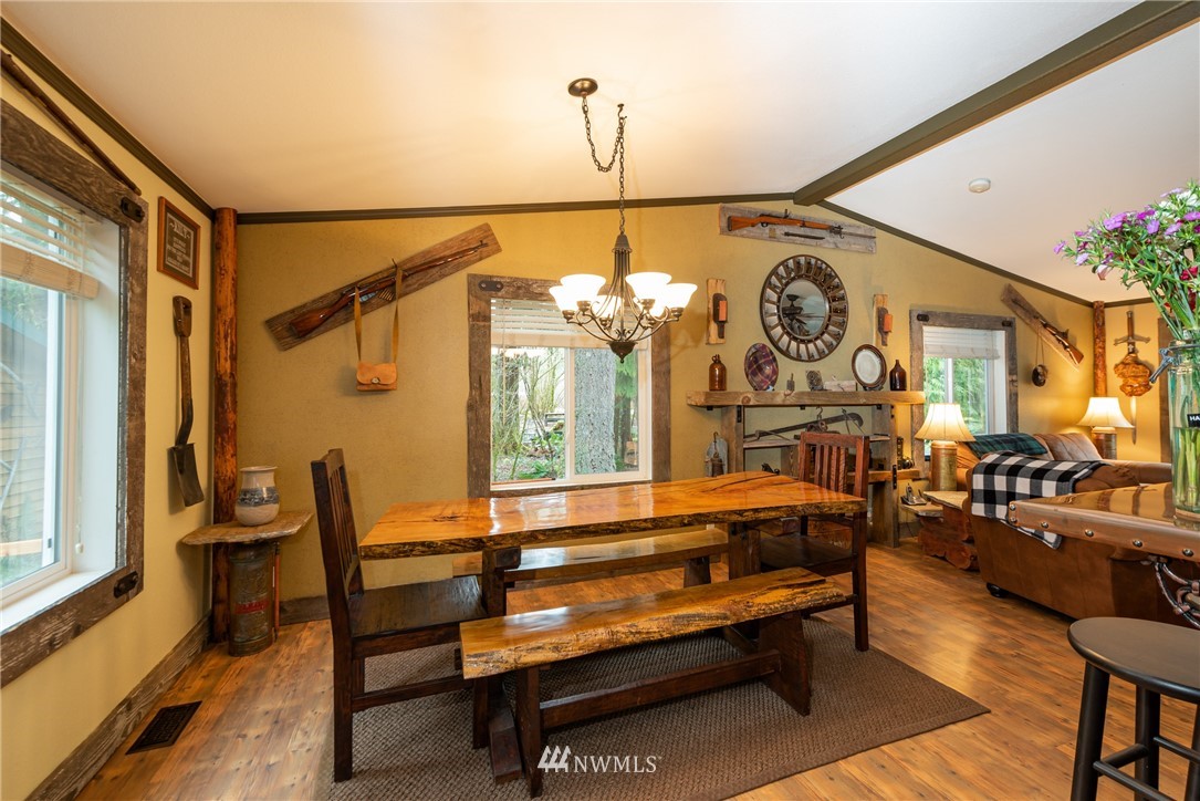 7635 Casey Road Maple Falls, WA 98266 - Photo 7 of 35 Gallery Image 7