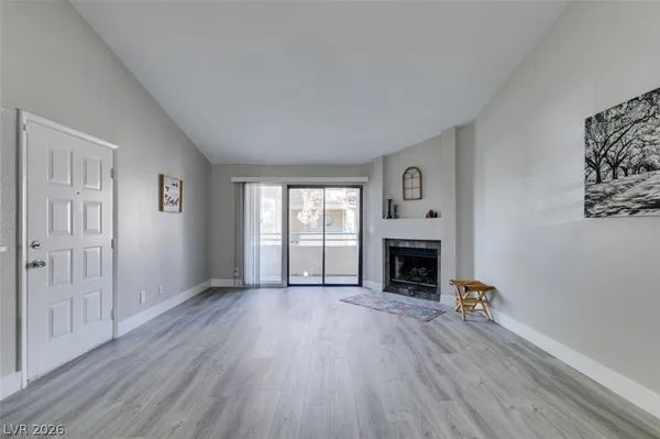 $1,350 | 930 North Sloan Lane, Unit 202, Las Vegas, NV 89110