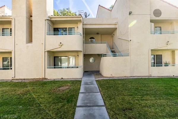 $1,350 | 930 North Sloan Lane, Unit 202, Las Vegas, NV 89110