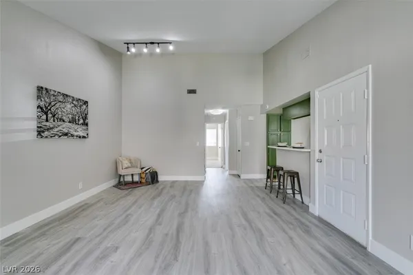 $1,350 | 930 North Sloan Lane, Unit 202, Las Vegas, NV 89110