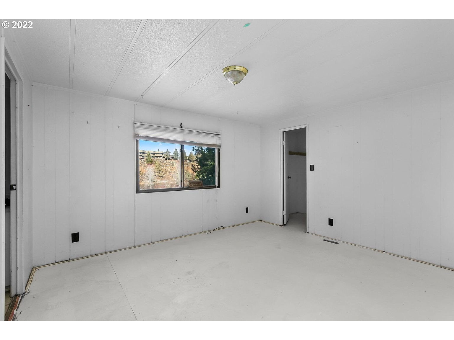 61677 Cedarwood Road Bend, OR 97702 - Photo 11 of 26 Gallery Image 11