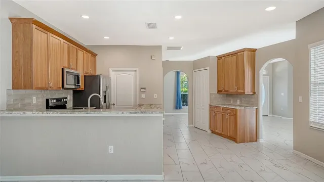 $3,400 | 4010 Green Tree Avenue, Sarasota, FL 34233