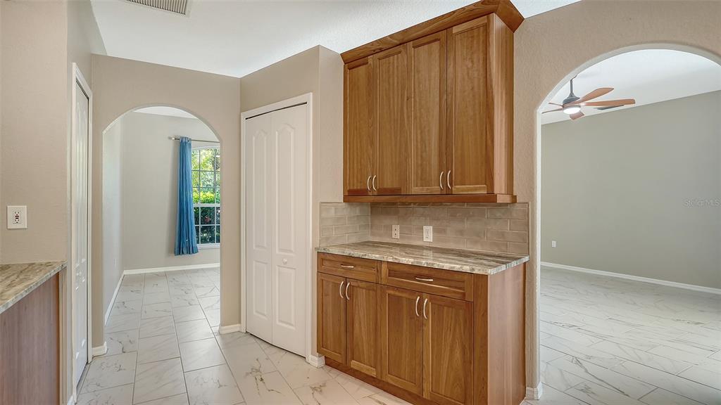 4010 Green Tree Avenue Sarasota, FL 34233 - Photo 16 of 36