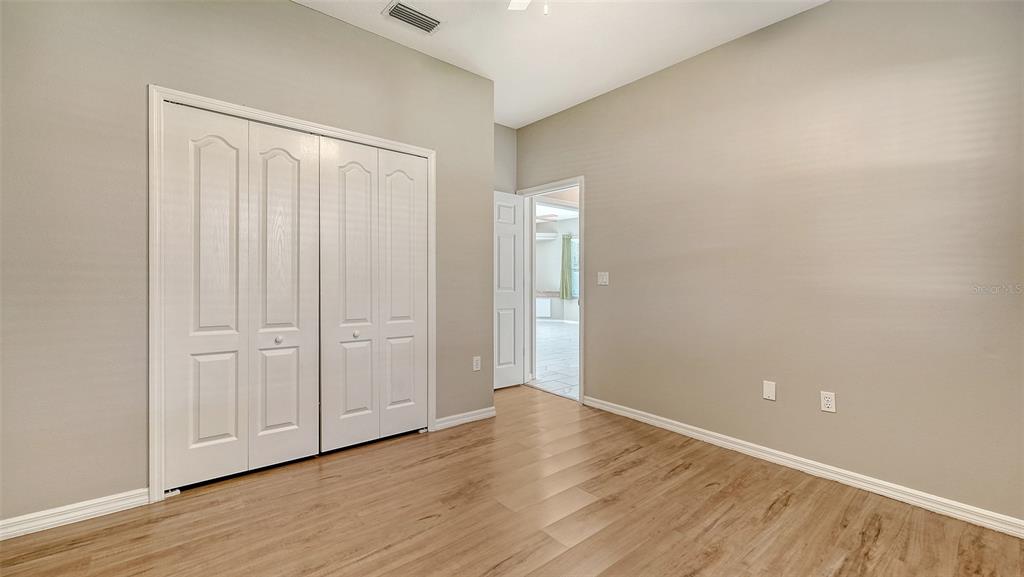 4010 Green Tree Avenue Sarasota, FL 34233 - Photo 30 of 36