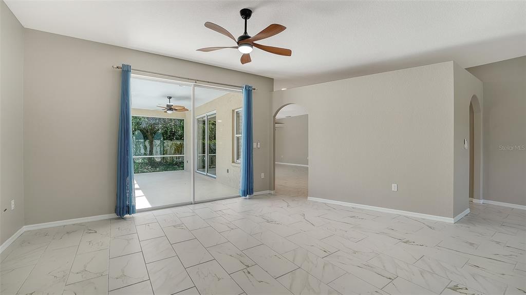 4010 Green Tree Avenue Sarasota, FL 34233 - Photo 5 of 36