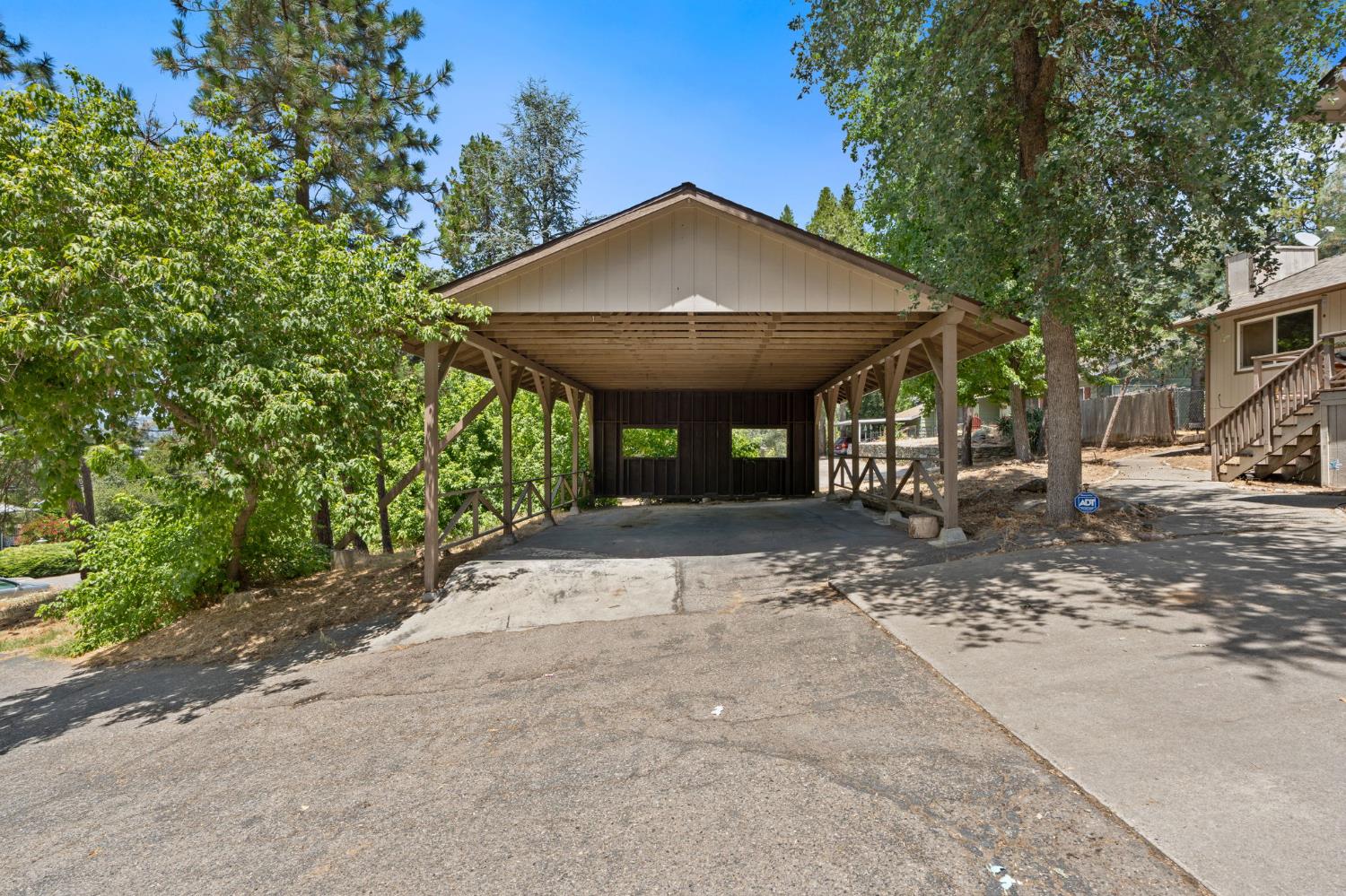 39749 Pine Ridge Road Oakhurst, CA 93644 - Photo 2 of 58