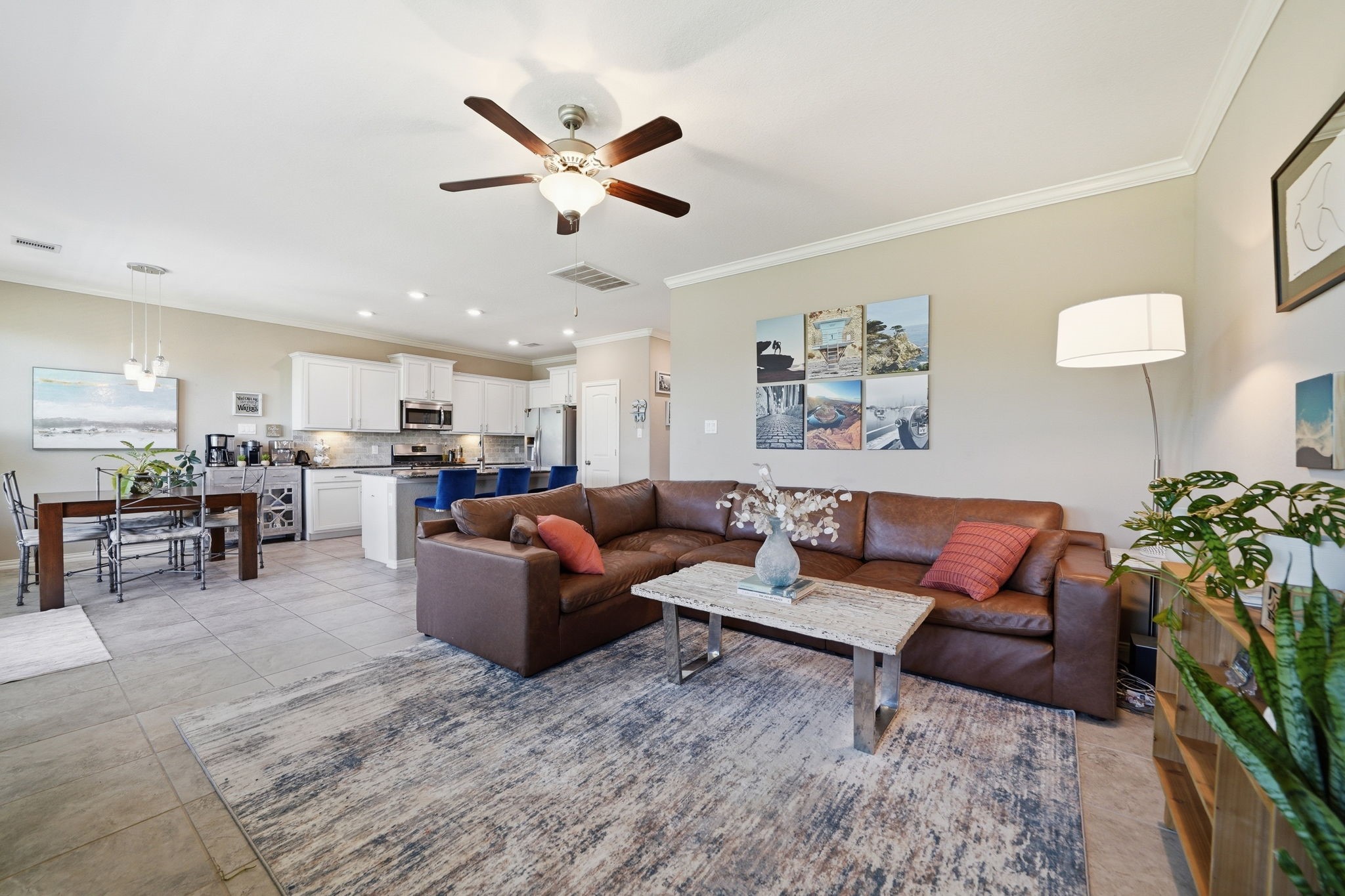 13207 Alcott Forest Lane Rosharon, TX 77583 - Photo 16 of 44 Perfect for entertaining.