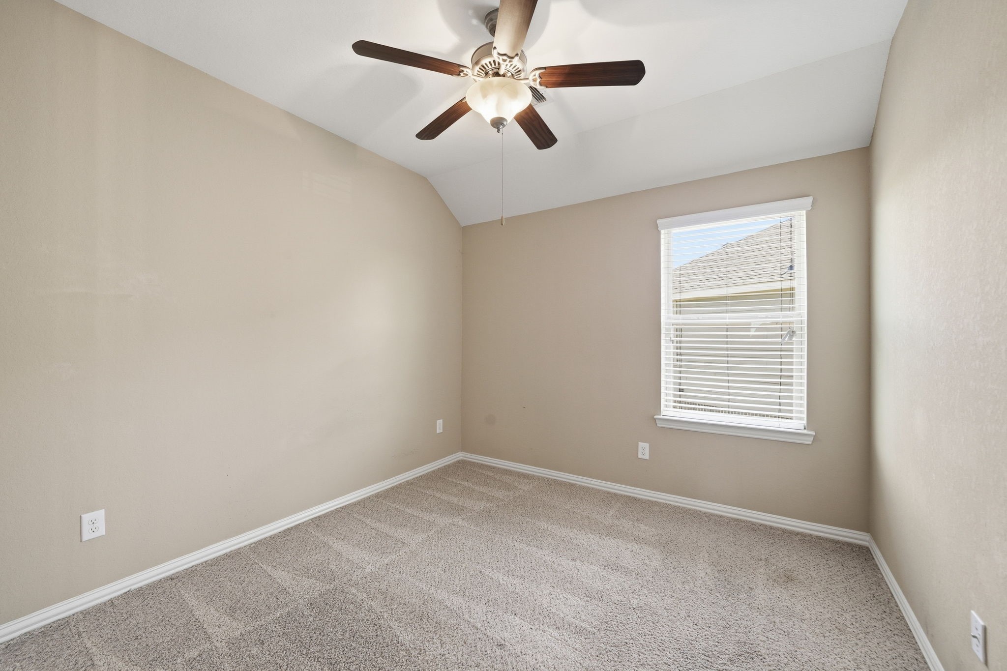 13207 Alcott Forest Lane Rosharon, TX 77583 - Photo 29 of 44 The third secondary bedroom.