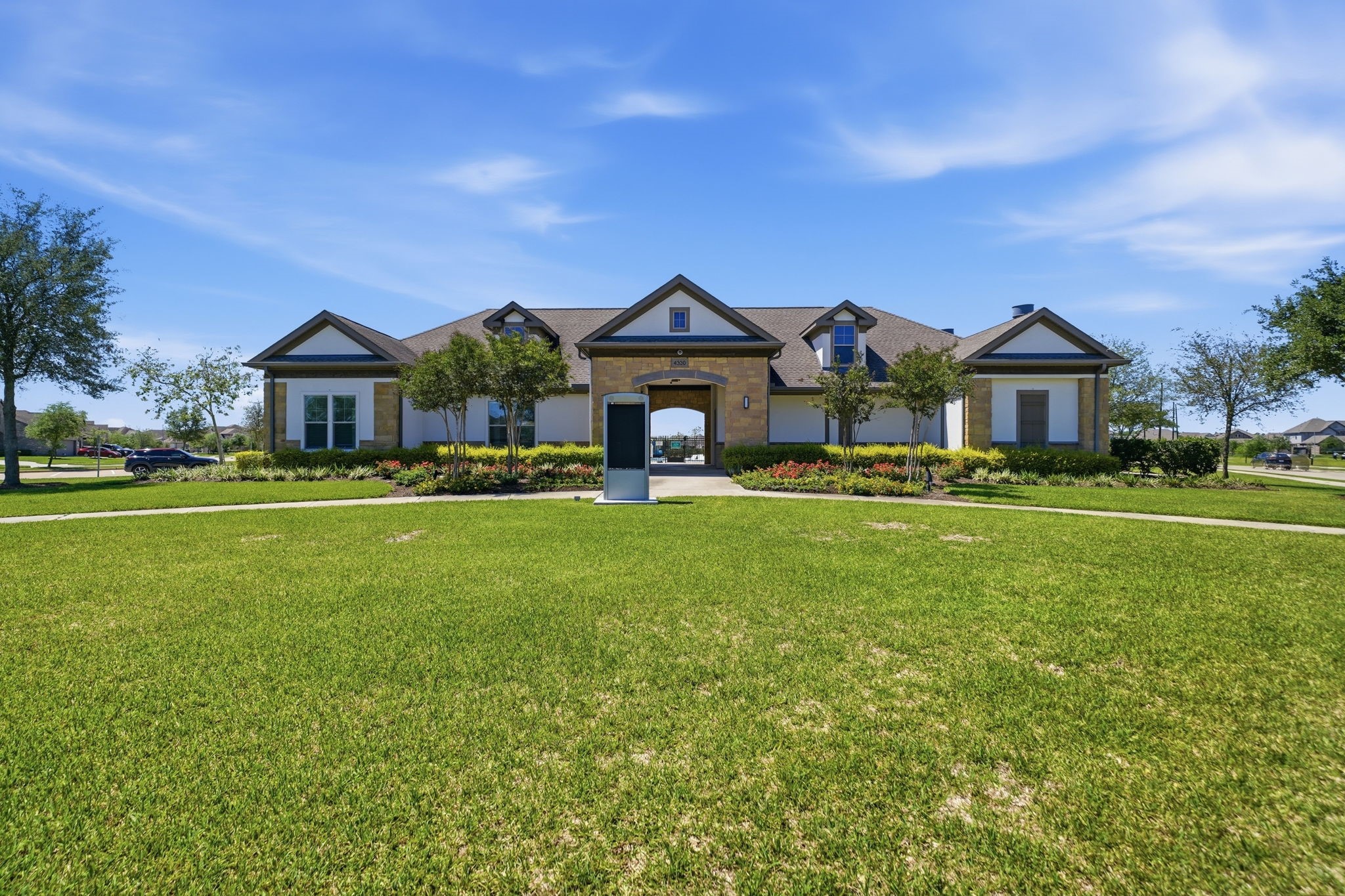 13207 Alcott Forest Lane Rosharon, TX 77583 - Photo 34 of 44 The Lakes of Savannah offers so many amenities including this clubhouse.