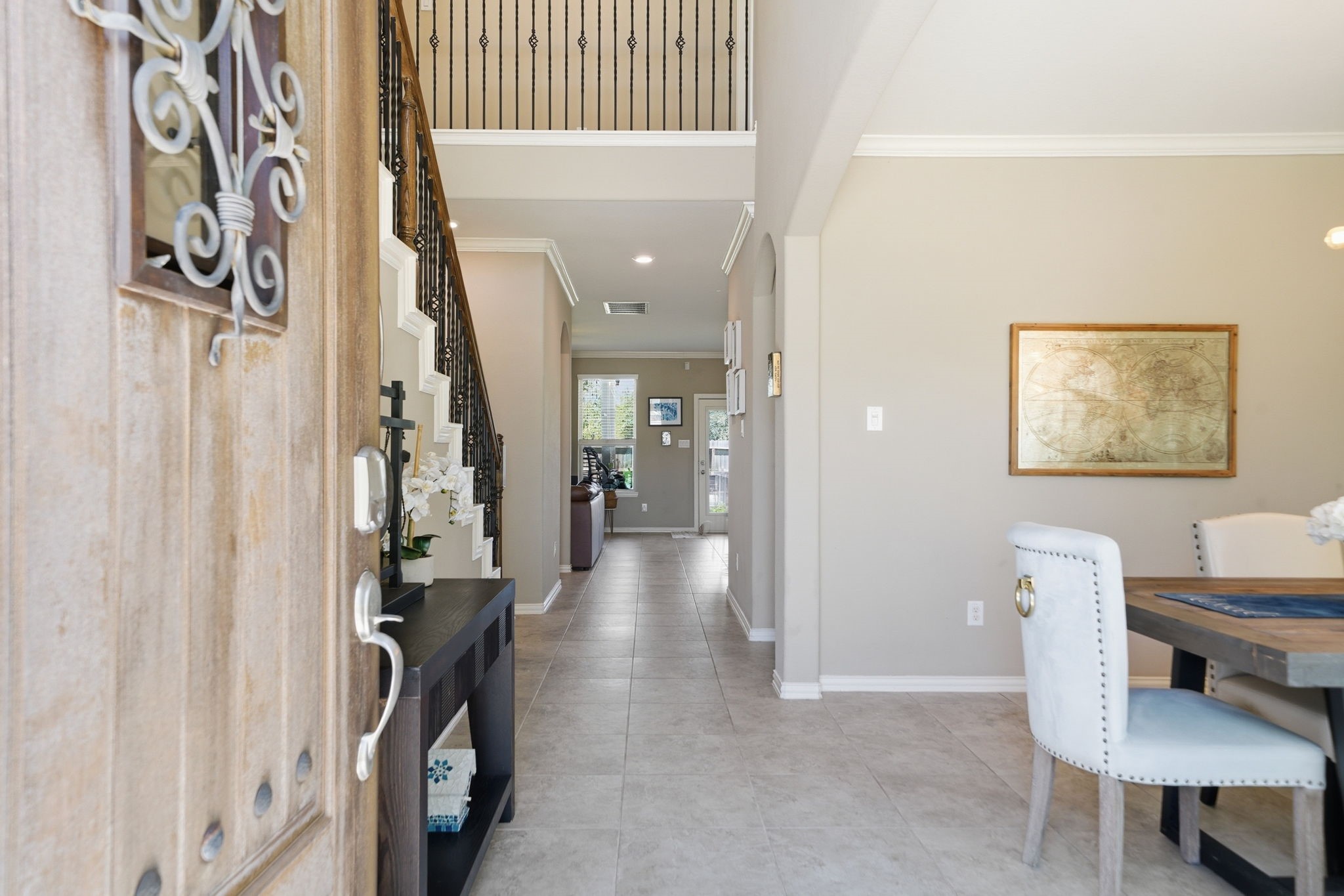 13207 Alcott Forest Lane Rosharon, TX 77583 - Photo 7 of 44 Two story entry. Your guests will immediately see how bright and beautiful your home is.