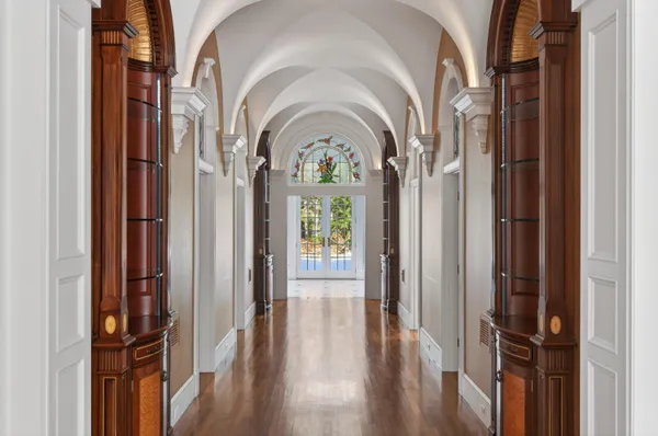 $3,900,000 | 3 Canter Lane, Cape Elizabeth, ME 04107