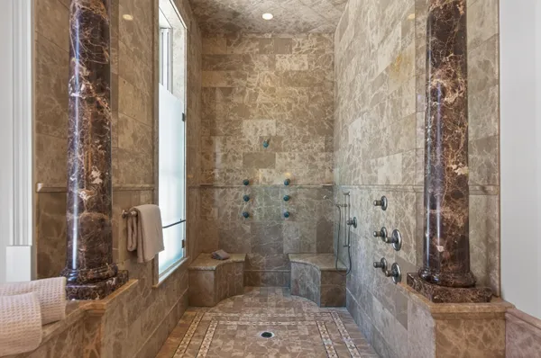 $3,900,000 | 3 Canter Lane, Cape Elizabeth, ME 04107