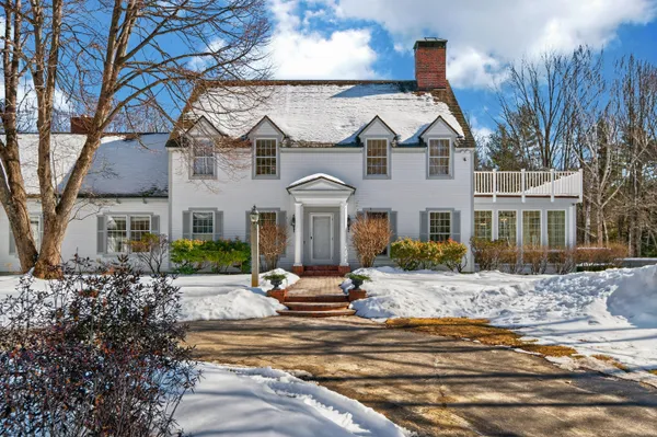 $3,900,000 | 3 Canter Lane, Cape Elizabeth, ME 04107