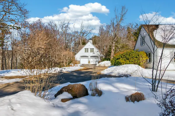$3,900,000 | 3 Canter Lane, Cape Elizabeth, ME 04107