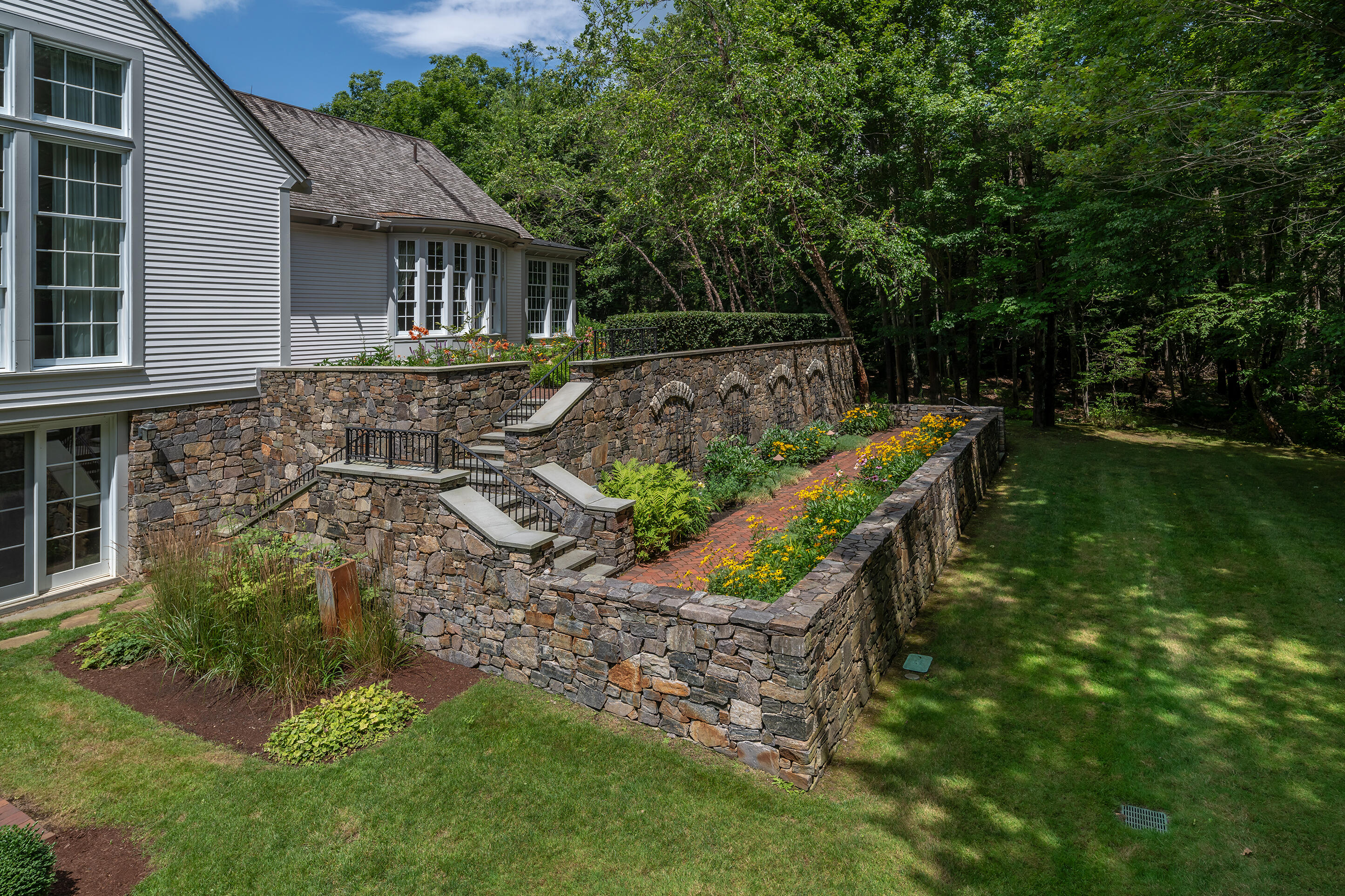 3 Canter Lane Cape Elizabeth, ME 04107 - Photo 47 of 49 3 canter side gardens