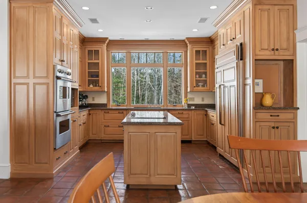 $3,900,000 | 3 Canter Lane, Cape Elizabeth, ME 04107