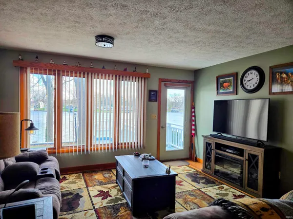 $499,000 | 5889 North Stahl Road, Monon, IN 47959