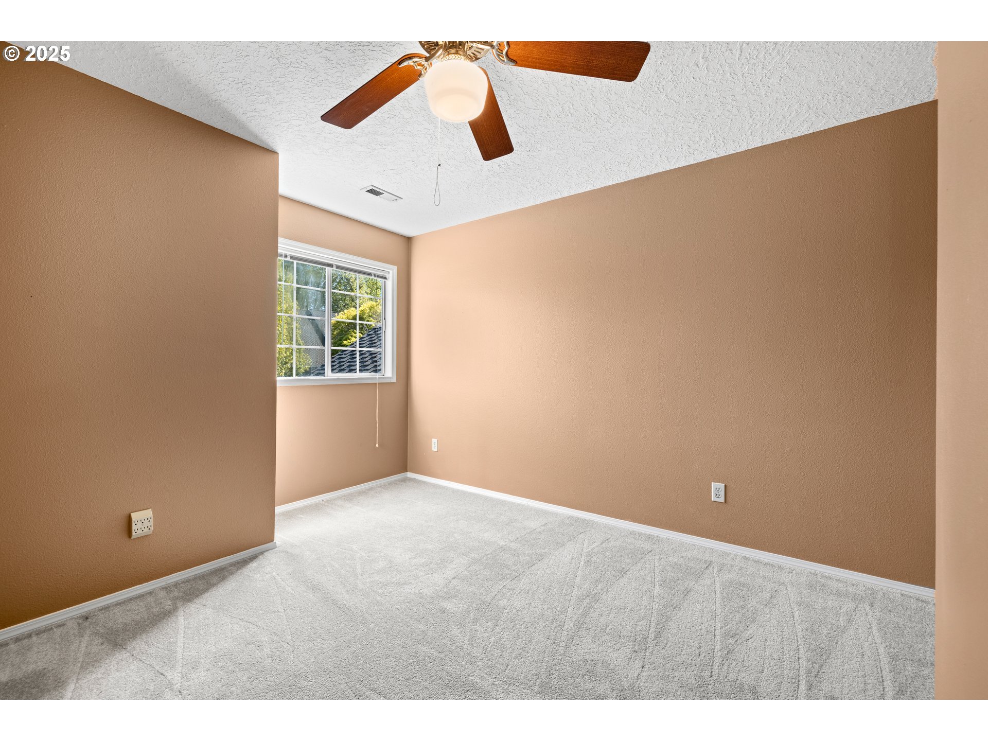 5393 Southwest Wichita Street Tualatin, OR 97062 - Photo 36 of 45 view of an empty room with a window
