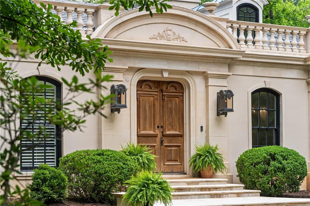 3212 Arden Road Northwest Atlanta, GA 30305 - Photo 2 of 57