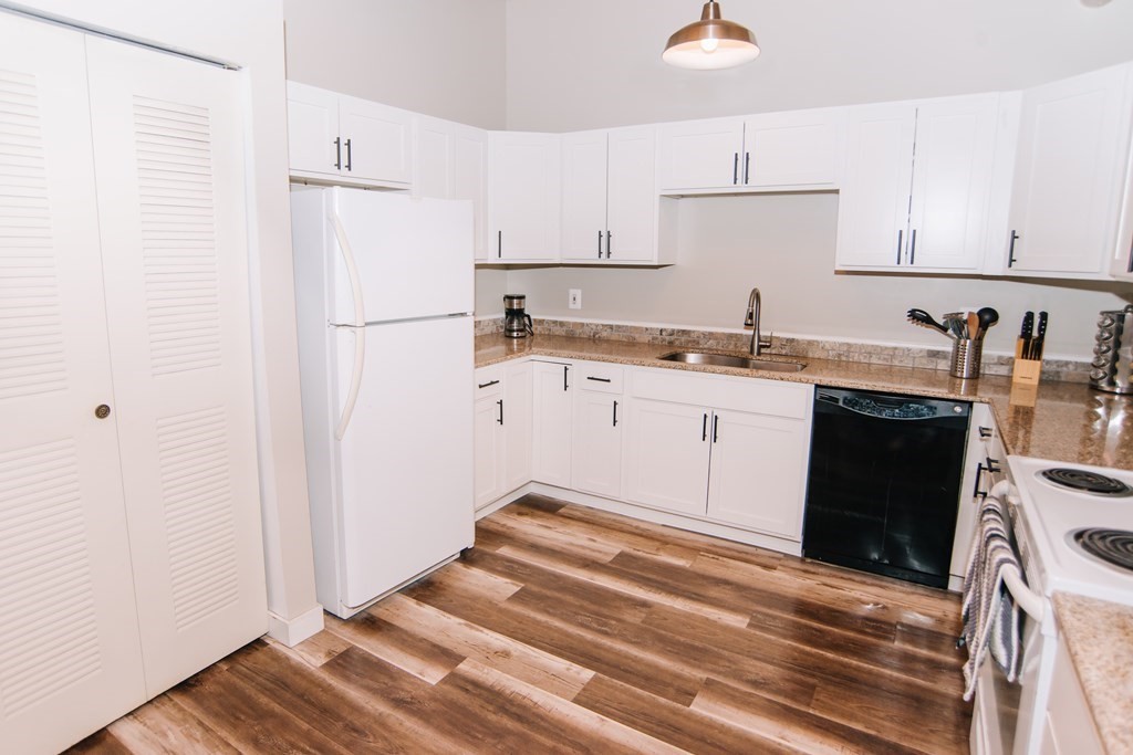 385 Worthington Street, Unit 3H Springfield, MA 01103 - Photo 8 of 26 Gallery Image 8