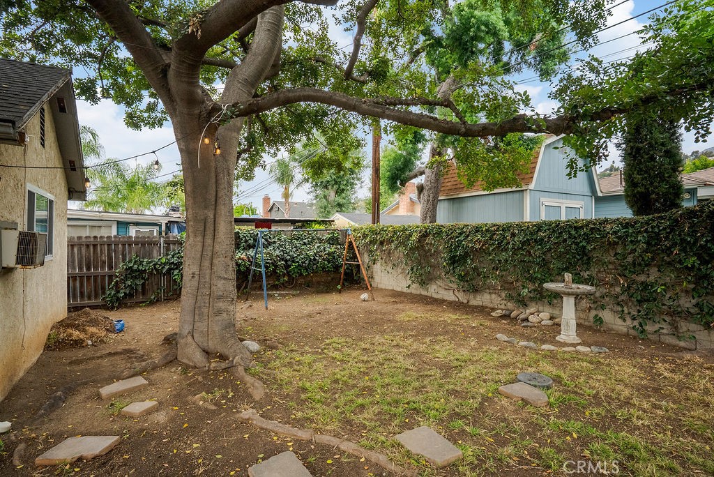 2329 Bashor Street Duarte, CA 91010 - Photo 13 of 16