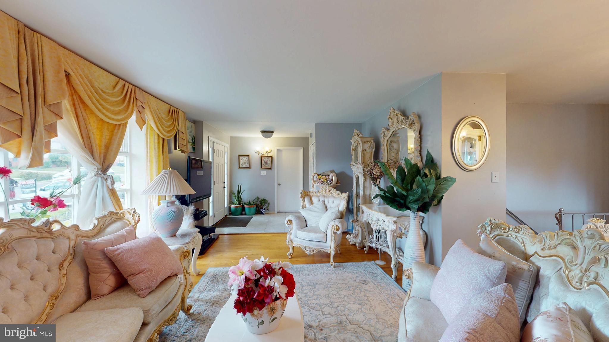 522 East Indian Spring Drive Silver Spring, MD 20901 - Photo 4 of 46 Gallery Image 4