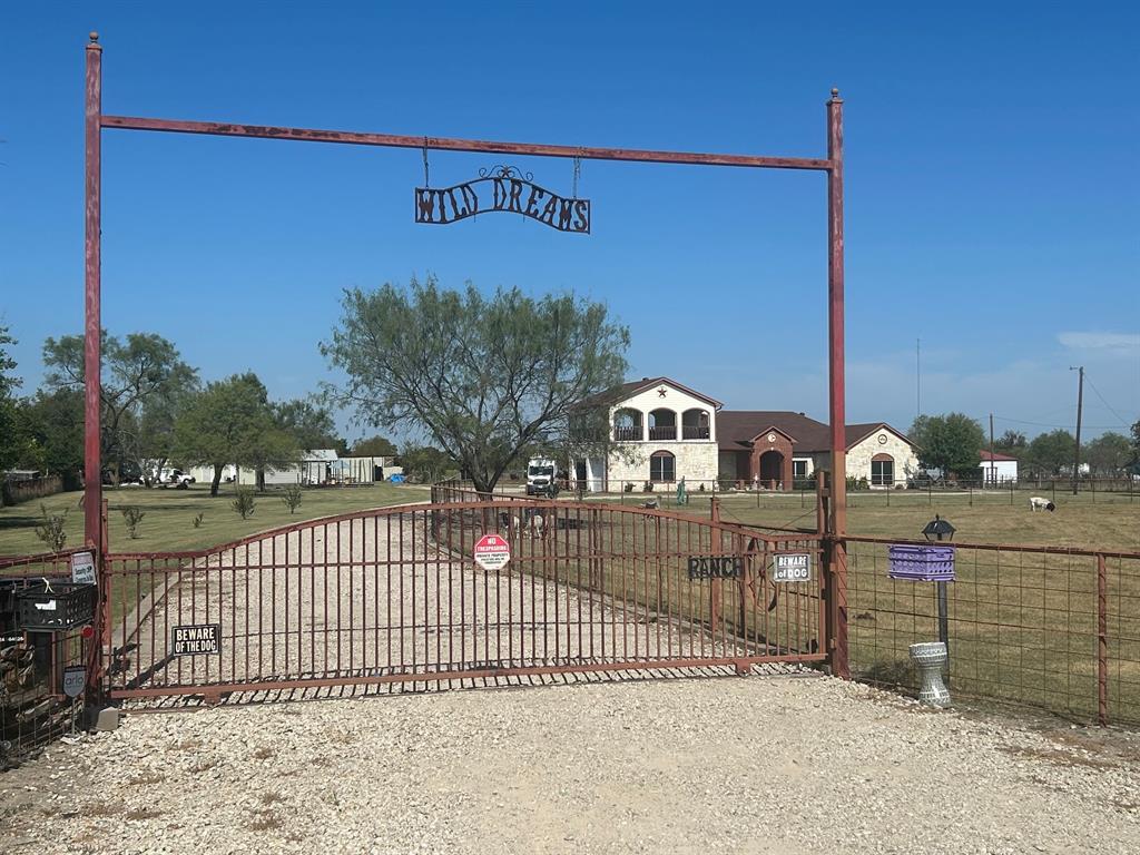 6524 Fair Road Kaufman, TX 75142 - Photo 30 of 33 a view of a wrought iron fences in front of house