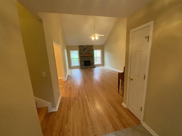 $2,195 | 521 Spring Hill Drive, Smyrna, TN 37167